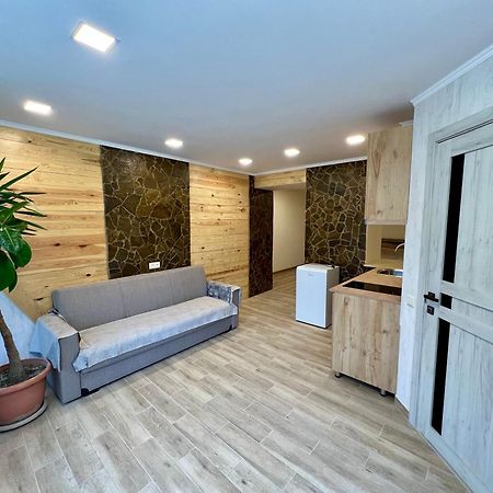 Green Park Guest House Дилиян Екстериор снимка
